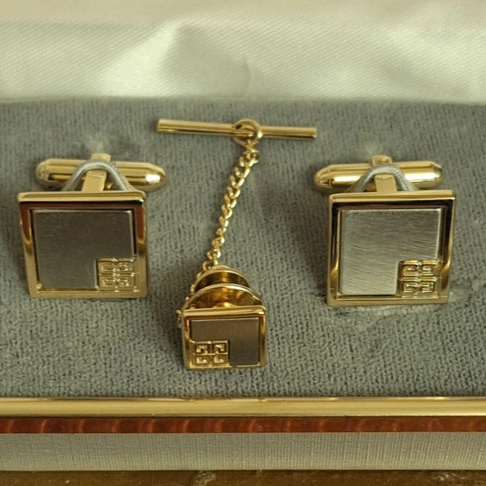 Givenchy Cufflinks And Tie Tack